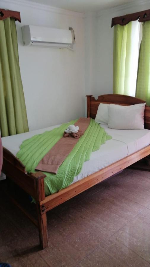 Hotel Don Chicho Bocas del Toro Exterior photo